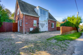 Coastal House Near Surfing Beach - East Runton Crabpot Cottages